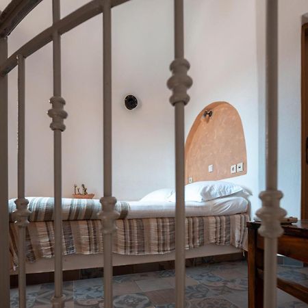 Xaraki Traditional Houses Folégandros Екстериор снимка